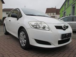 Weiß Gebraucht 2009 Toyota Auris Limousine | 4.999 € (Etwas zu teuer)