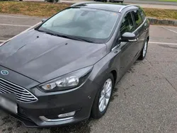 Grau Gebraucht 2015 Ford Focus Titanium Kombi | 8.500 € (Fairer Preis)