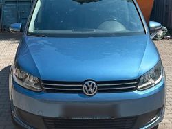 Blau Gebraucht 2011 VW Touran Van / Kleinbus | 5.699 € (Guter Preis)