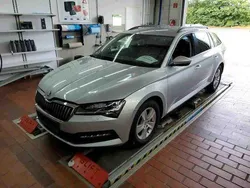 Brilliant silber Gebraucht 2020 Skoda Superb Style Kombi | 18.480 € (Fairer Preis)