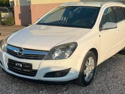Weiß Gebraucht 2009 Opel Astra Kombi | 2.499 € (Guter Preis)