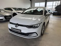 Weiß Gebraucht 2021 VW Golf VIII Limousine | 19.799 € (Etwas zu teuer)