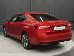 Rot metallic (carmine rot metallic) Gebraucht 2024 Skoda Superb Selection Limousine | 39.890 €