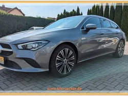 Grau Gebraucht 2022 Mercedes CLA180 Shooting Brake Progressive Kombi | 26.490 € (Guter Preis)