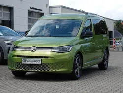 Grün Gebraucht 2021 VW Caddy Maxi Style Van / Kleinbus | 31.445 € (Fairer Preis)