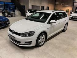 Pure white Gebraucht 2015 VW Golf VII Comfortline Kombi | 10.980 € (Fairer Preis)