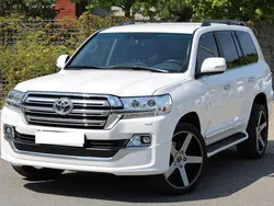 Weiß Gebraucht 2020 Toyota Land Cruiser SUV | 69.900 €