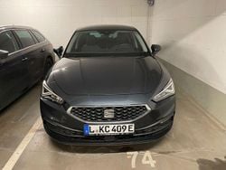 Grau Gebraucht 2021 Seat Leon XCELLENCE Limousine | 20.000 € (Guter Preis)
