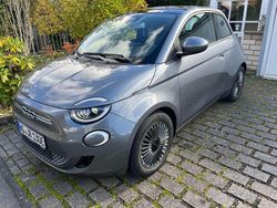 Grau Gebraucht 2022 Fiat 500e Limousine | 17.200 € (Superpreis)