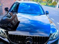 Schwarz Gebraucht 2018 Mercedes E220 Kombi | 28.000 €