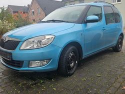 Blau Gebraucht 2014 Skoda Roomster Plus Edition Van / Kleinbus | 3.745 € (Fairer Preis)