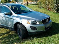 Grau Gebraucht 2011 Volvo XC60 SUV | 6.000 €