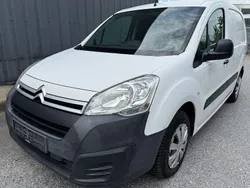 Weiß Gebraucht 2016 Citroën Berlingo Profi Van / Kleinbus | 4.290 € (Fairer Preis)