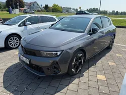 Grau Gebraucht 2024 Opel Astra GSe Limousine | 33.900 € (Teuer)