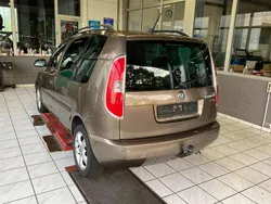 Matobraun metallic Gebraucht 2012 Skoda Roomster Family Kombi | 4.850 €