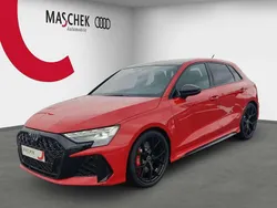 Progressivrot metallic Gebraucht 2025 Audi RS3 Sportback Sport Kleinwagen | 64.666 € (Guter Preis)