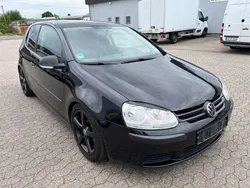 Schwarz Gebraucht 2007 VW Golf V Sportline Limousine | 3.950 € (Fairer Preis)