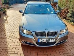 Grau Gebraucht 2011 BMW 335 Exclusive Limousine | 12.500 € (Superpreis)