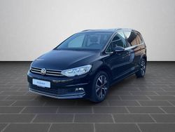 Deep black perleffekt (metallic) Gebraucht 2022 VW Touran Highline Van / Kleinbus | 19.490 € (Superpreis)