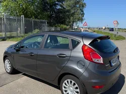 Grau Gebraucht 2017 Ford Fiesta Celebration Kleinwagen | 9.400 € (Guter Preis)