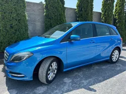 Blau Gebraucht 2014 Mercedes B180 Van / Kleinbus | 8.250 € (Guter Preis)