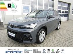 Grau Gebraucht 2024 VW Tiguan R-line SUV | 51.990 € (Teuer)