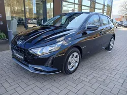 Phantom black mineraleffekt Gebraucht 2025 Hyundai i20 Select Kleinwagen | 22.390 € (Teuer)