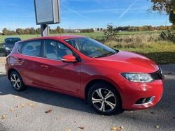 Rot Gebraucht 2016 Nissan Pulsar Acenta Limousine | 5.500 € (Guter Preis)
