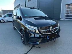 Schwarz Gebraucht 2023 Mercedes V300 Exclusive Van / Kleinbus | 91.599 €