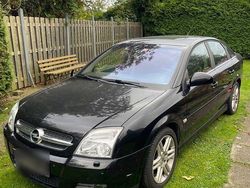 Schwarz Gebraucht 2003 Opel Vectra GTS Limousine | 1.800 € (Fairer Preis)
