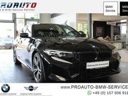 Black sapphire Gebraucht 2024 BMW 330 M Sport Kombi | 43.990 € (Fairer Preis)
