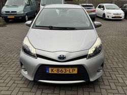 Grau Gebraucht 2012 Toyota Yaris Van / Kleinbus | 12.500 € (Fairer Preis)