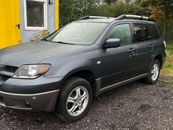 Comet grau Gebraucht 2003 Mitsubishi Outlander SUV | 2.999 € (Fairer Preis)