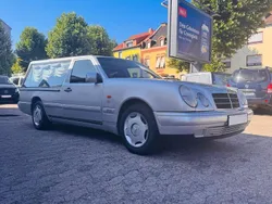 Grau Gebraucht 1993 Mercedes E200 Kombi | 14.900 €