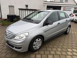 Silber Gebraucht 2006 Mercedes 170 Limousine | 2.990 €