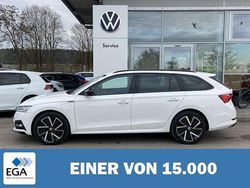 Weiß Gebraucht 2022 Skoda Octavia SportLine Kombi | 27.870 € (Teuer)