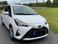 Weiß Gebraucht 2020 Toyota Yaris Comfort Limousine | 13.900 € (Fairer Preis)