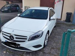 Weiß Gebraucht 2013 Mercedes A180 Limousine | 9.490 € (Fairer Preis)