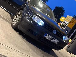 Blau Gebraucht 2003 VW Golf IV Limousine | 1.000 € (Guter Preis)