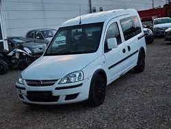 Weiß Gebraucht 2008 Opel Combo Edition Van / Kleinbus | 1.499 € (Superpreis)
