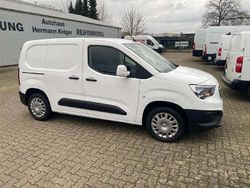 Jade weiss/arktis weiss Gebraucht 2020 Opel Combo Edition Van / Kleinbus | 13.590 € (Etwas zu teuer)