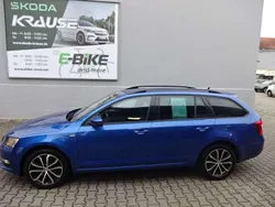 Raceblau metallic Gebraucht 2019 Skoda Octavia Soleil Kombi | 18.550 € (Fairer Preis)