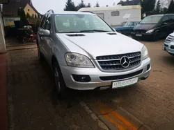 Silber Gebraucht 2005 Mercedes ML280 SUV | 4.900 € (Teuer)