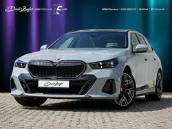 M brooklyn grau metallic Gebraucht 2025 BMW 540 Comfort Edition Kombi | 72.990 € (Fairer Preis)