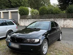 Schwarz Gebraucht 2005 BMW 320 Sport Line Limousine | 8.300 €