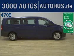 Blau Gebraucht 2023 Mercedes Vito Van / Kleinbus | 32.480 € (Guter Preis)