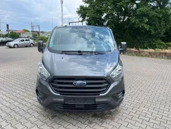 Grau Gebraucht 2018 Ford Tourneo Custom Trend Kombi | 13.900 €