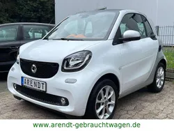 Weiß Gebraucht 2017 Smart ForTwo Coupé Coupé | 11.990 € (Fairer Preis)