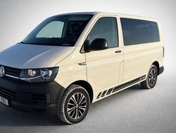 Weiß Gebraucht 2018 VW Caravelle Van / Kleinbus | 22.999 € (Fairer Preis)