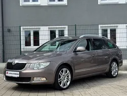 Violett Gebraucht 2011 Skoda Superb Elegance Kombi | 10.990 € (Etwas zu teuer)